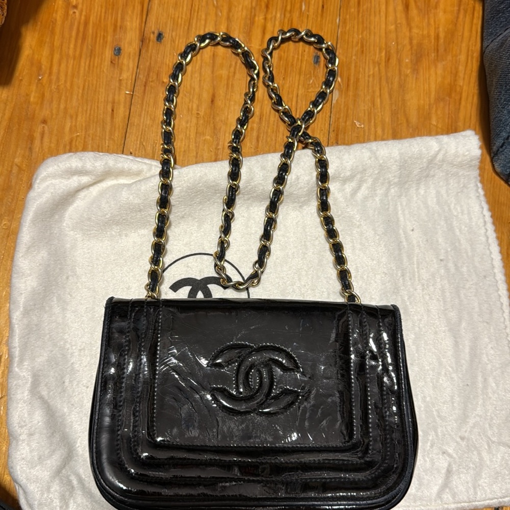 Authentic Chanel Vintage CC Stitch Flap Bag Patent Mini